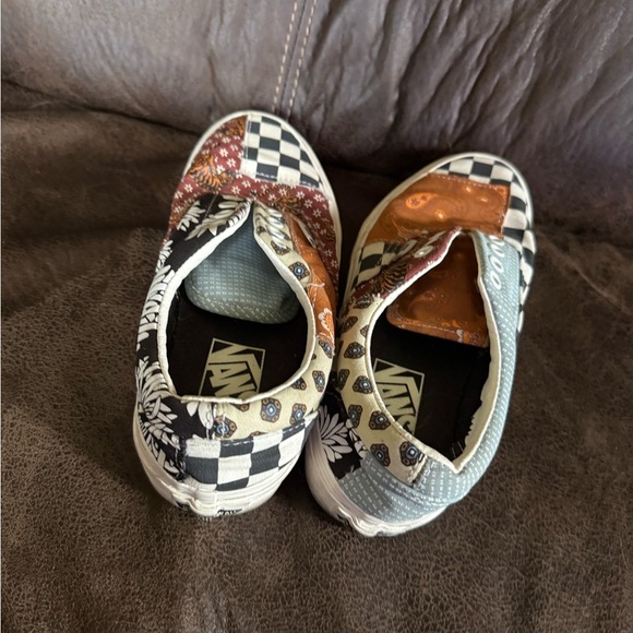 VANS Patchwork Checkerboard Slip-On Sneakers Women’s Size 6‎ No Laces - Picture 3 of 5